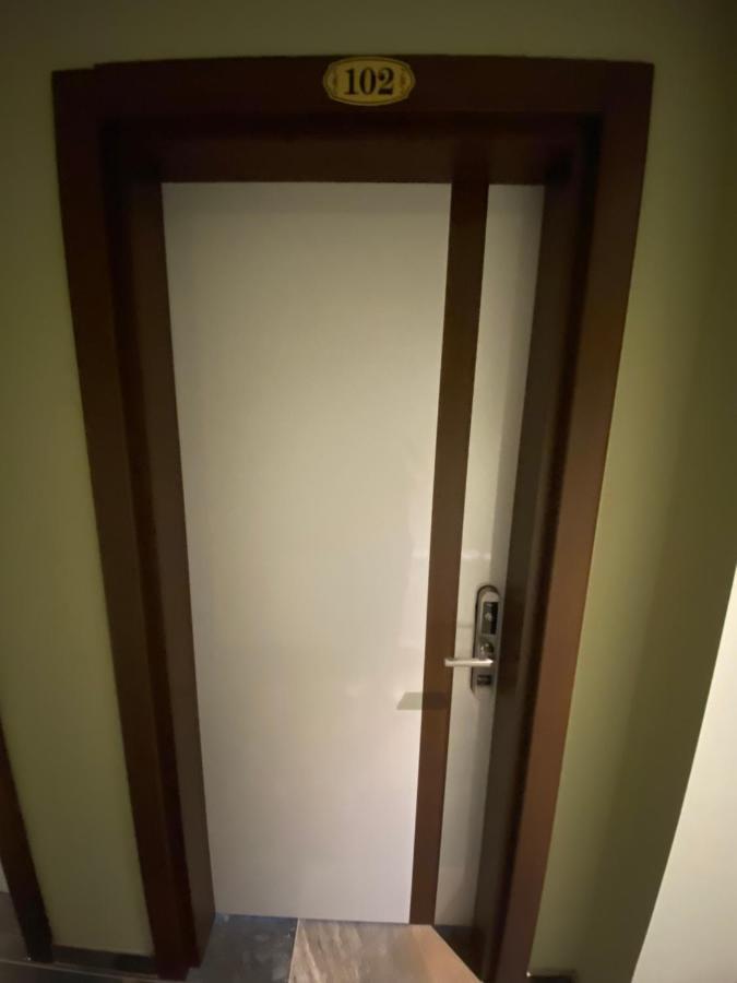 Hotel Kolonja'S Debar Bagian luar foto