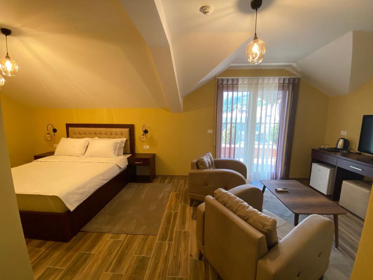 Hotel Kolonja'S Debar Bagian luar foto